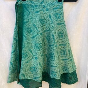 Silk paisley green skirt